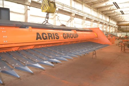 Жатки для уборки подсолнечника Жатки для уборки подсолнечника